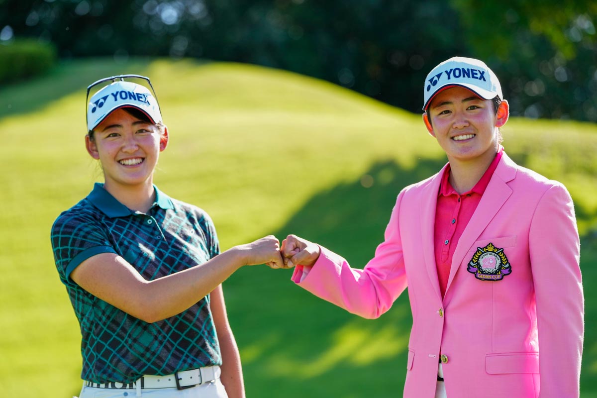 姉妹での2大会連勝を飾った岩井千怜（左）と明愛　写真：Getty Images