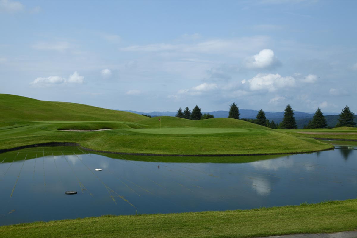 烏山城CC4番パー3 写真：烏山城CCホームページより