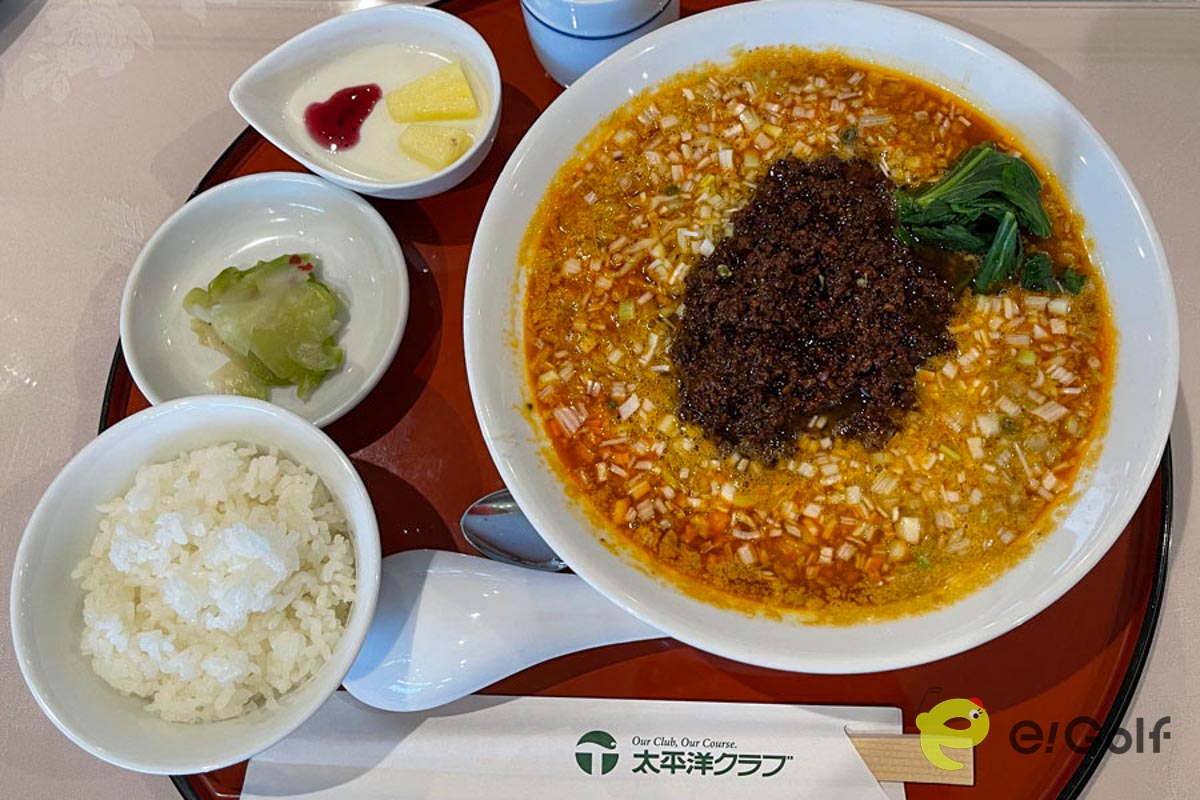 太平洋クラブ佐野ヒルクレストコースの人気メニュー「担々麺」1760円（税込み）