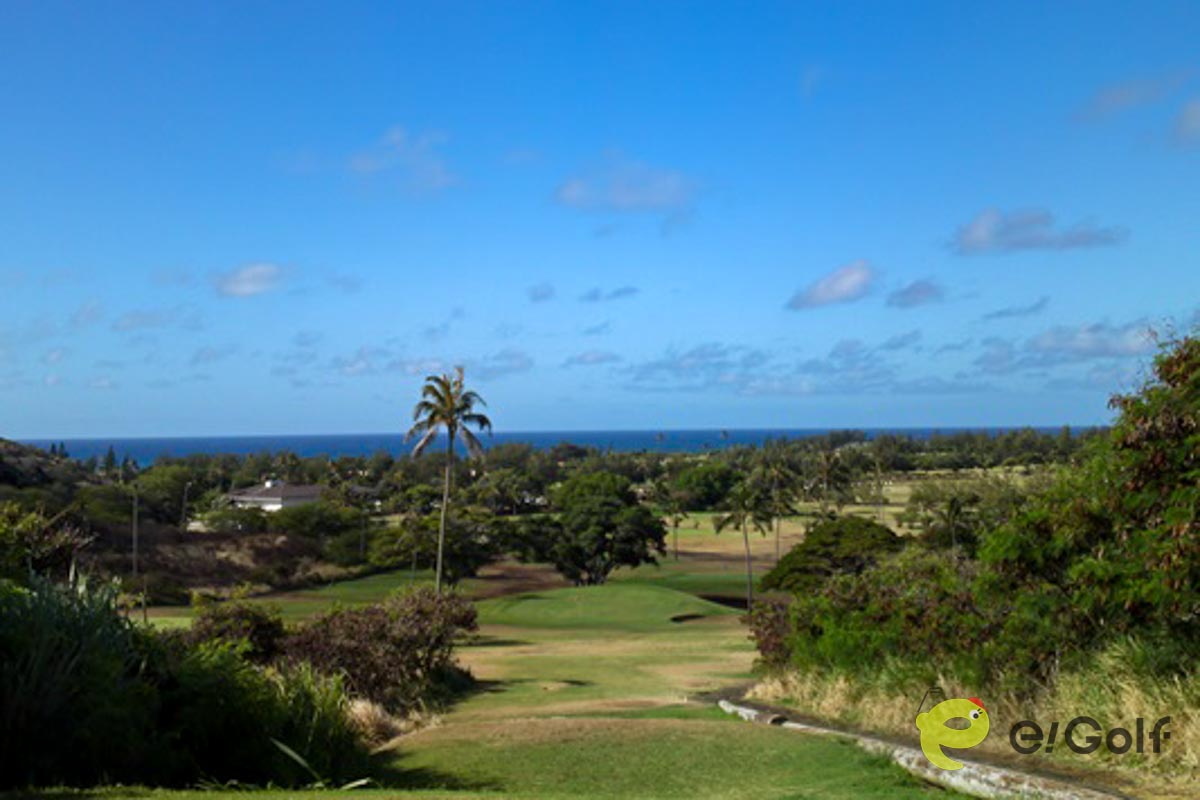 ハワイ・オアフ島にあるハワイカイゴルフコースエグゼクティブコース　写真：芝鳥のぶあま