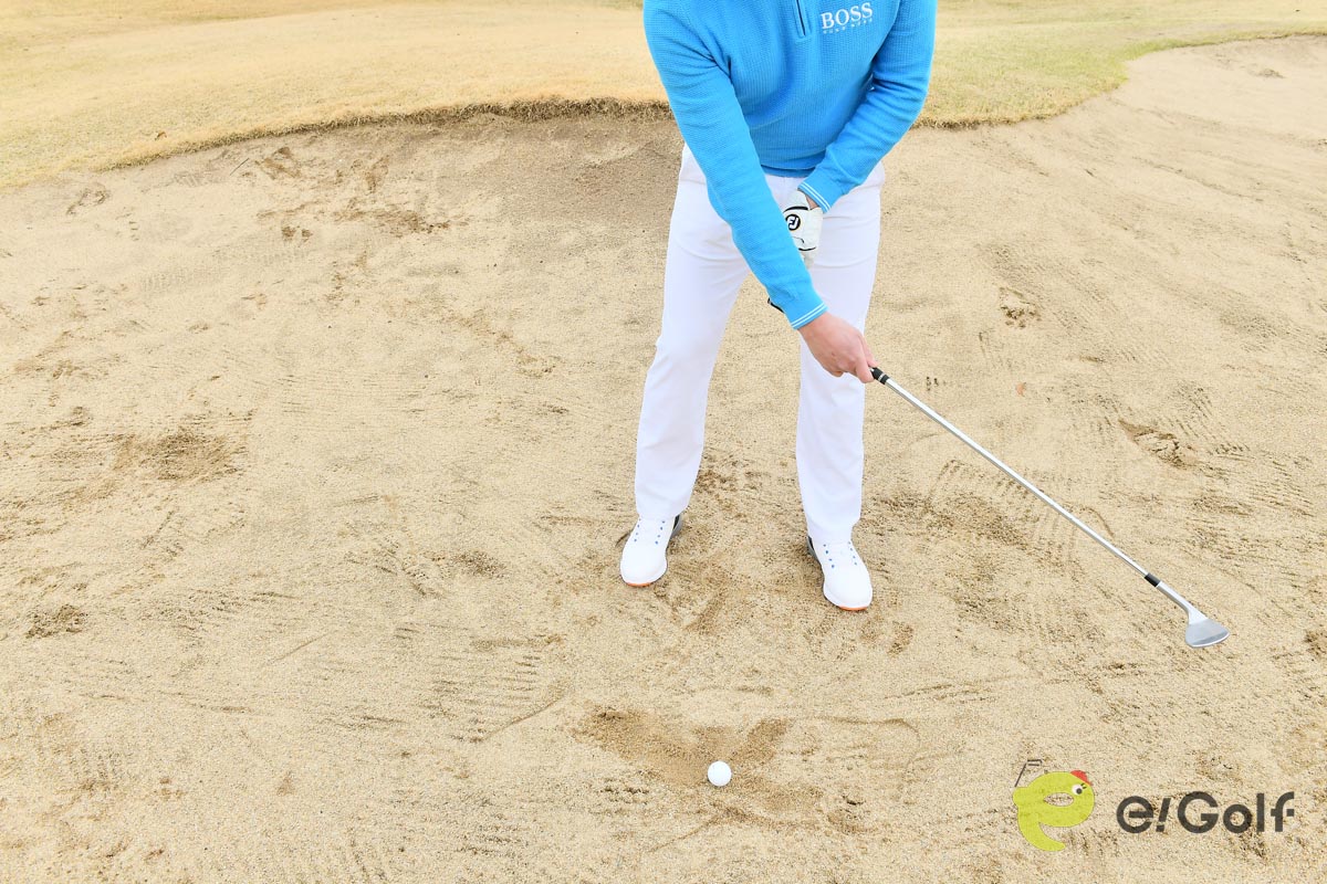 グリップエンドの位置は変えずに向きを逆転させる