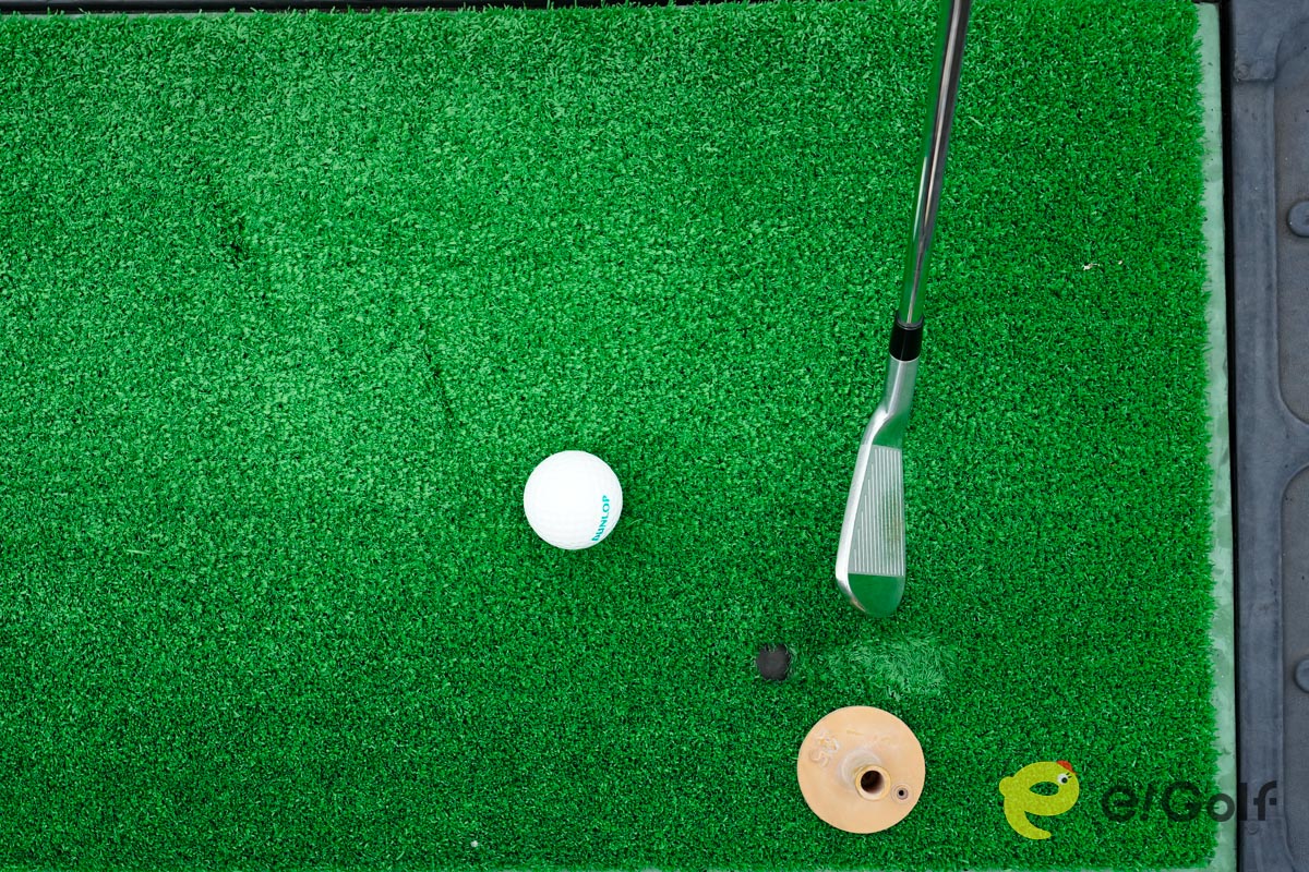 ゴムティーのところまではヘッドを真っすぐ出す