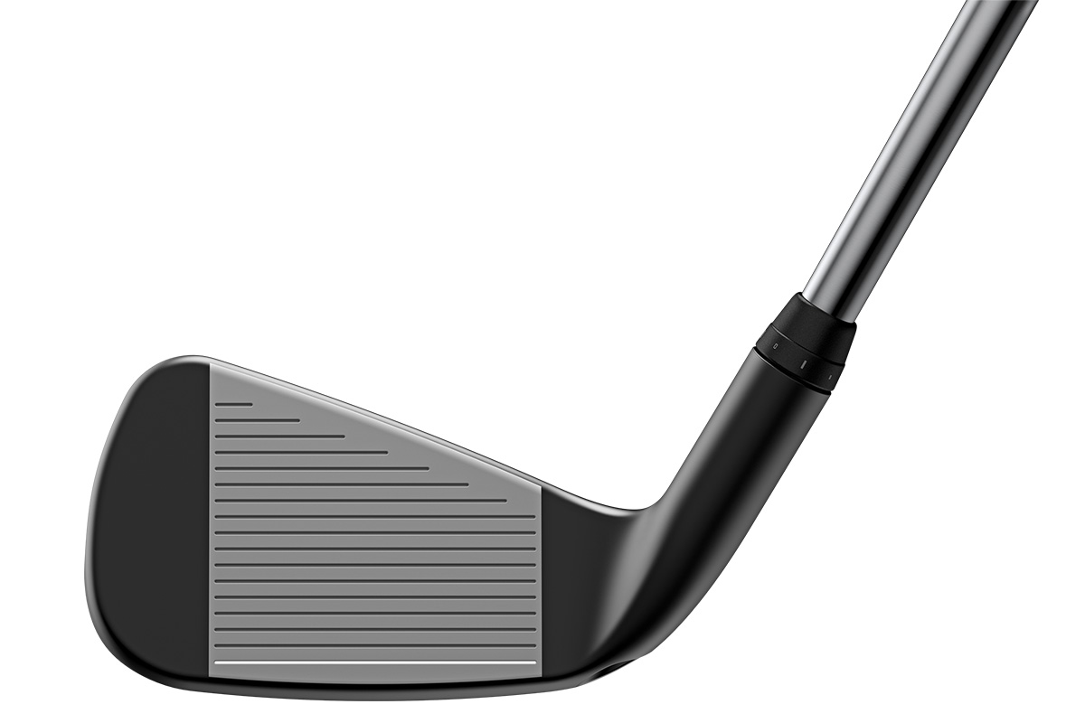 2023年1月19日に発売される「i CROSSOVER」