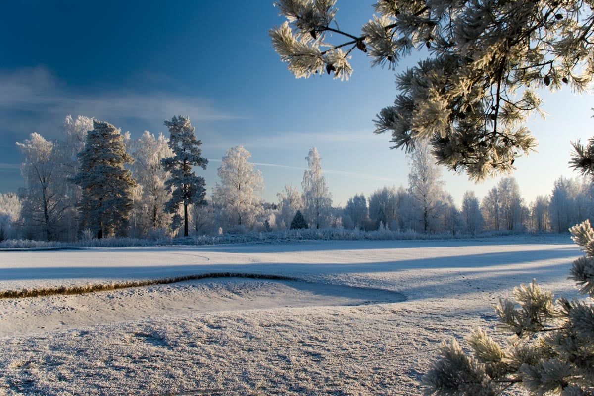 雪に覆われる地域のゴルフ場では、冬季クローズはやむを得ない　写真:Getty Images