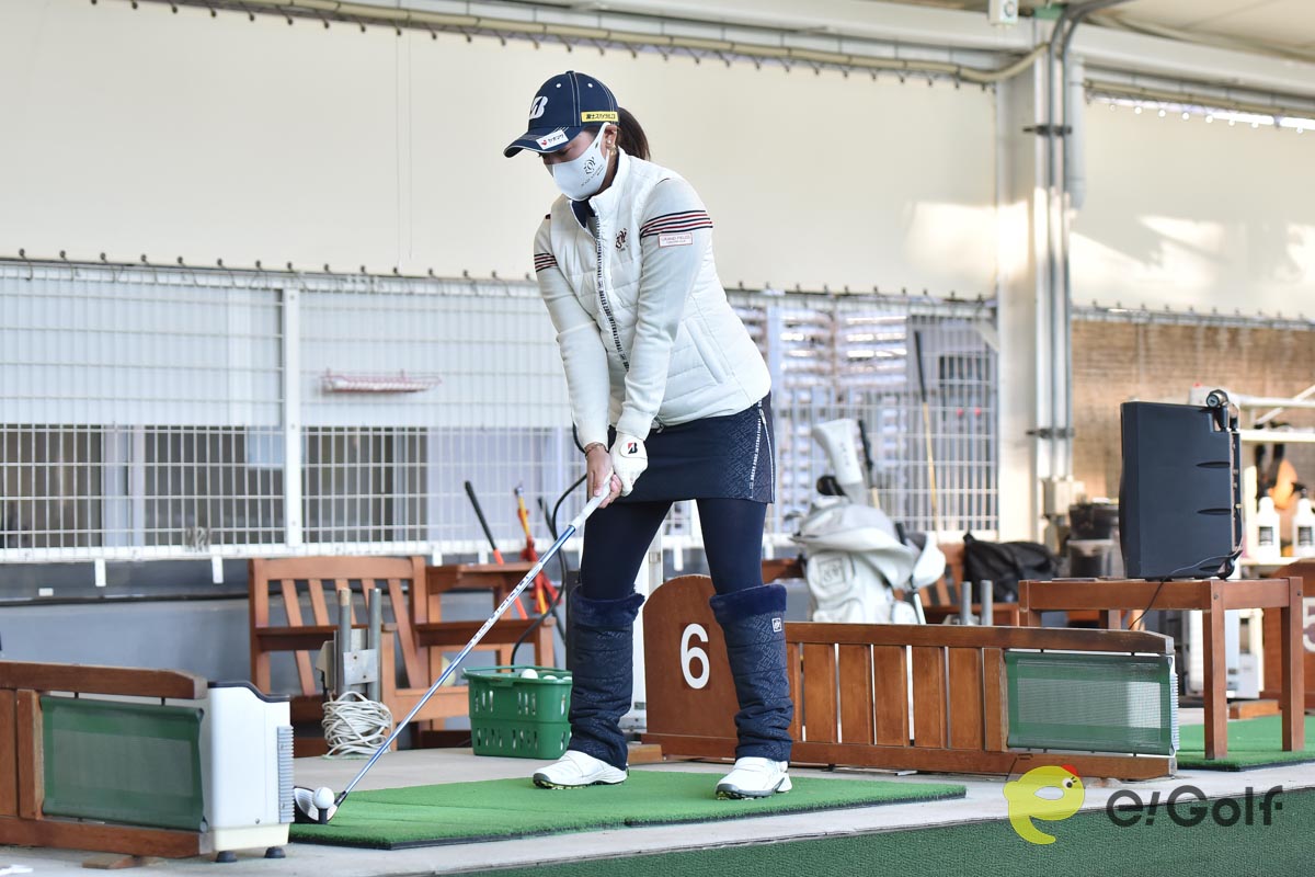 高木優奈の連続写真　写真：山代厚男