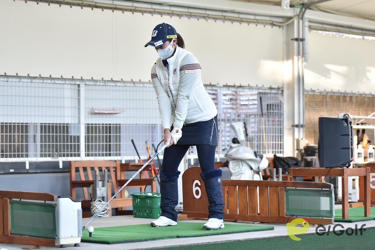 高木優奈の連続写真　写真：山代厚男