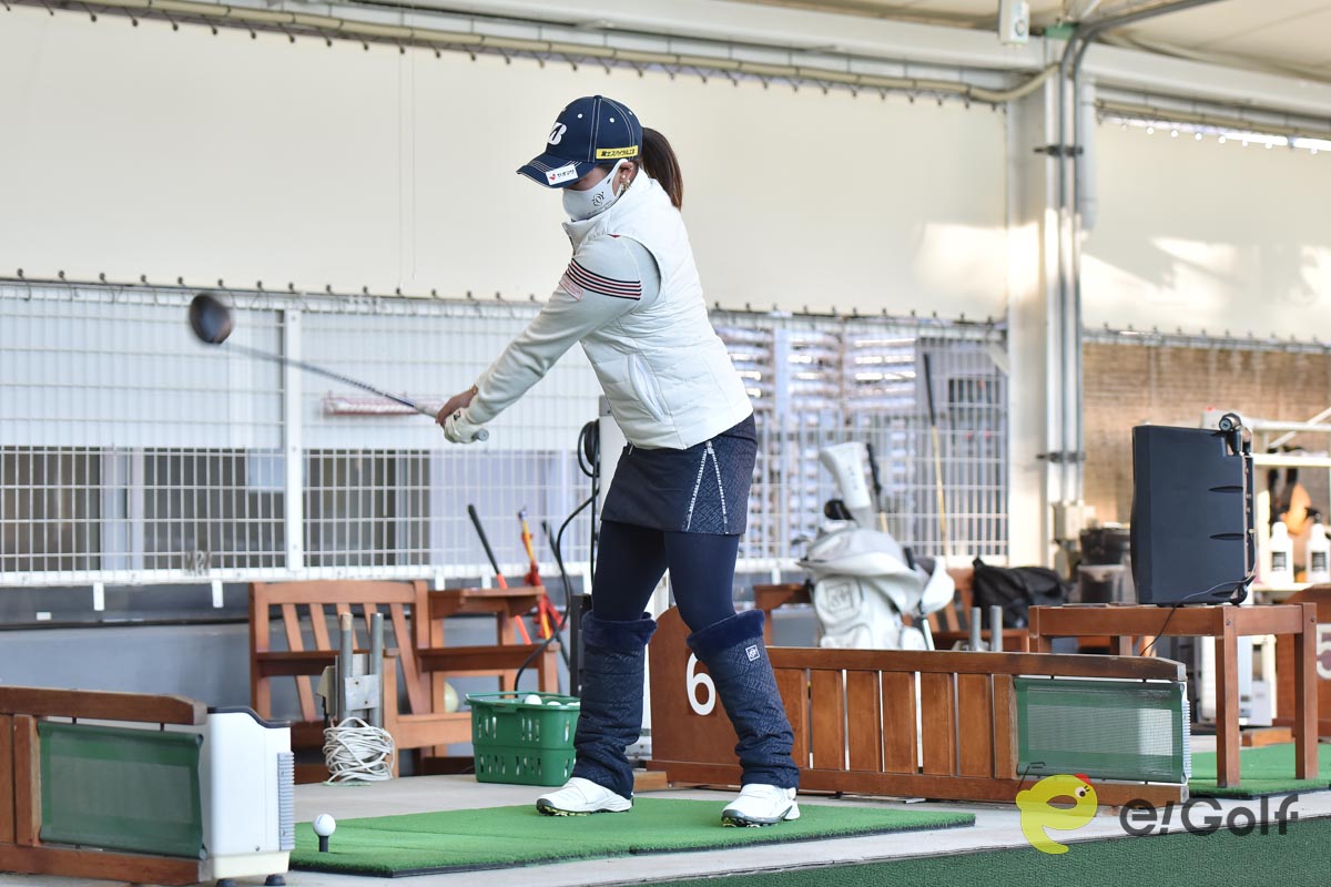 高木優奈の連続写真　写真：山代厚男