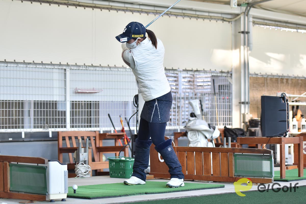 高木優奈の連続写真　写真：山代厚男