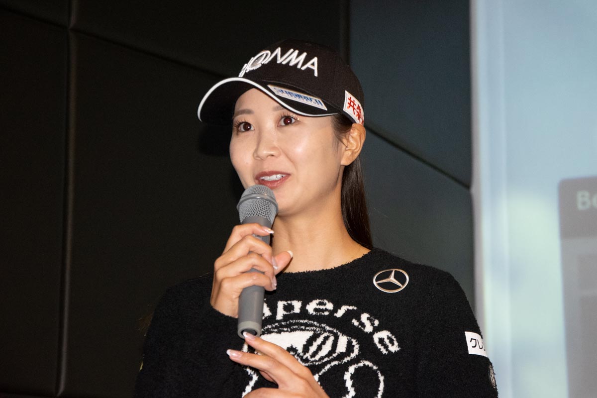 「日本インドアゴルフ協会 バーチャルゴルフトーナメント」の試合風景