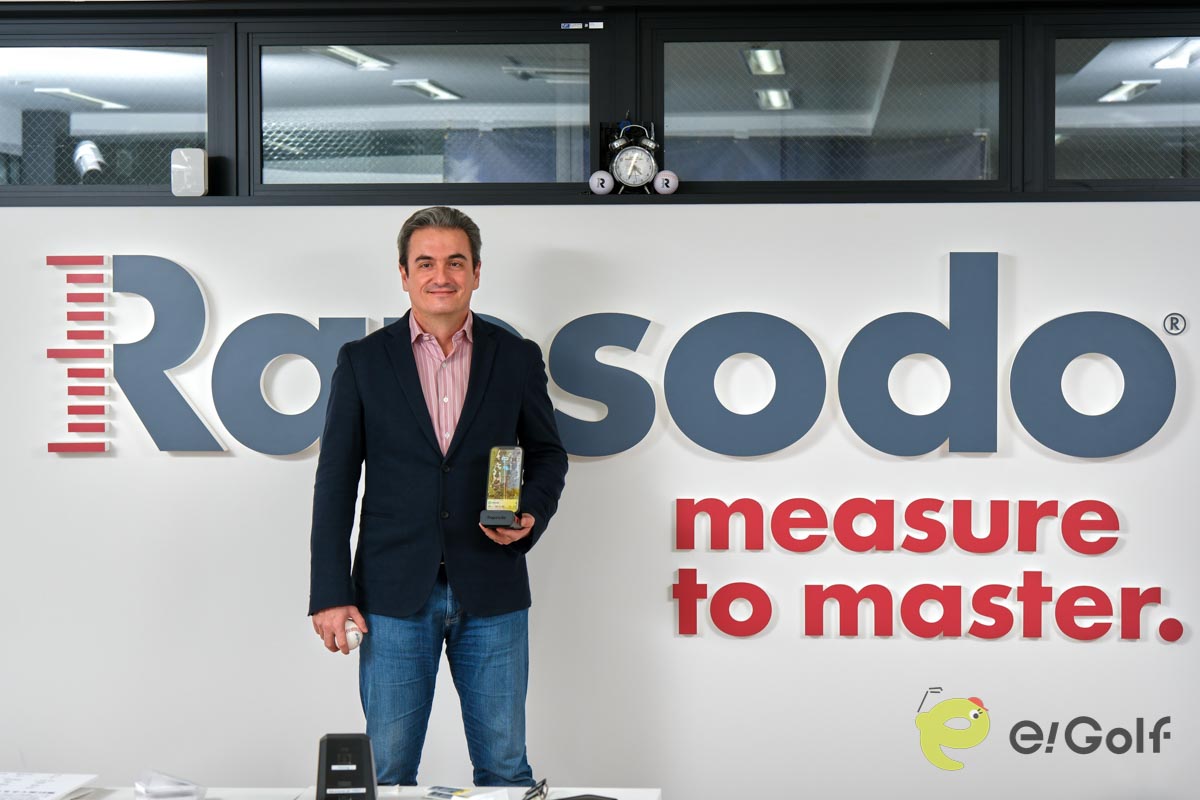 自身のゴルフ上達のため弾道計測器の開発に着手したという「Rapsodo」のCEO、バトゥハン・オカー氏　写真：田辺直喜