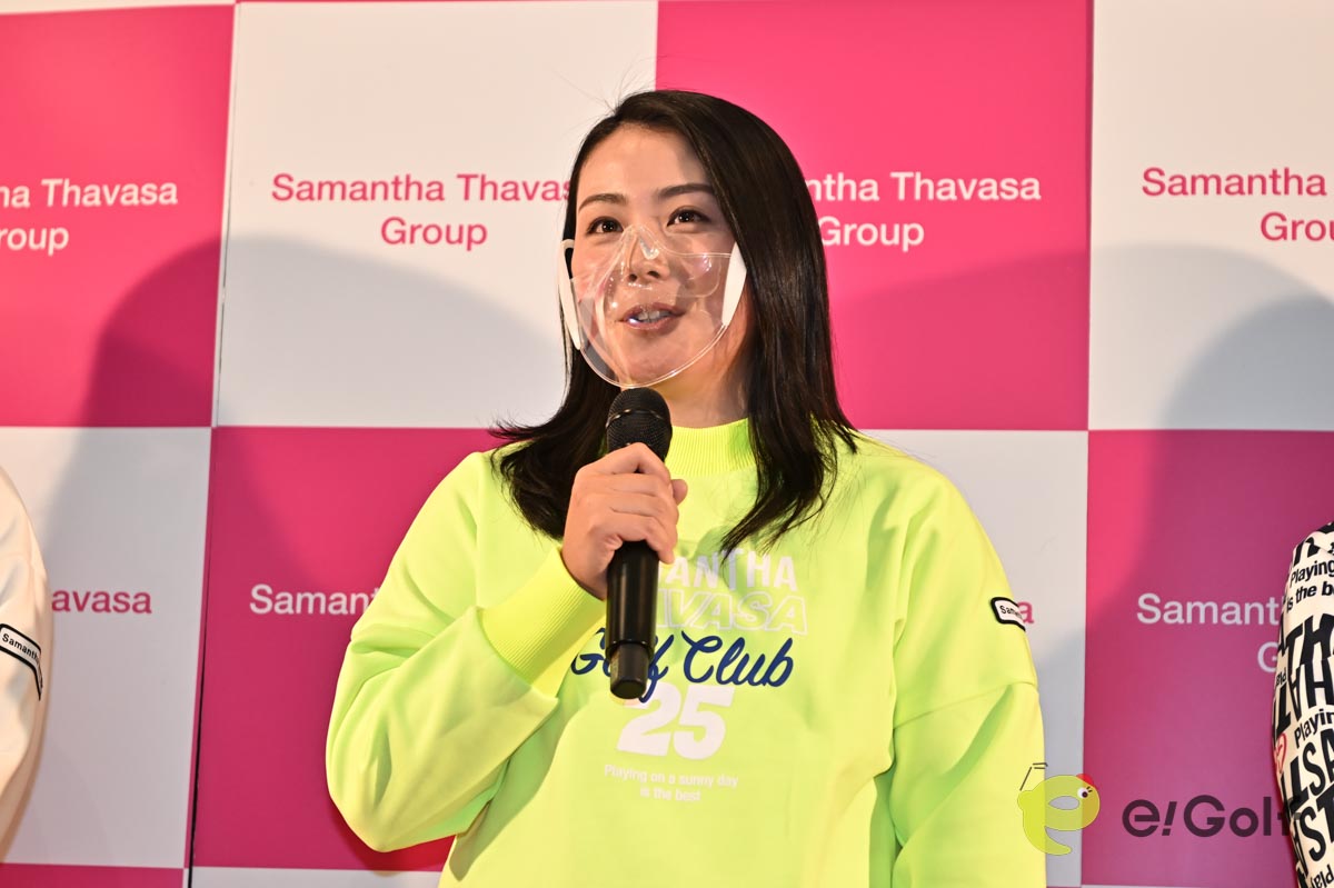 ミート率を上げる練習法を伝授した山村彩恵　写真：山代厚男