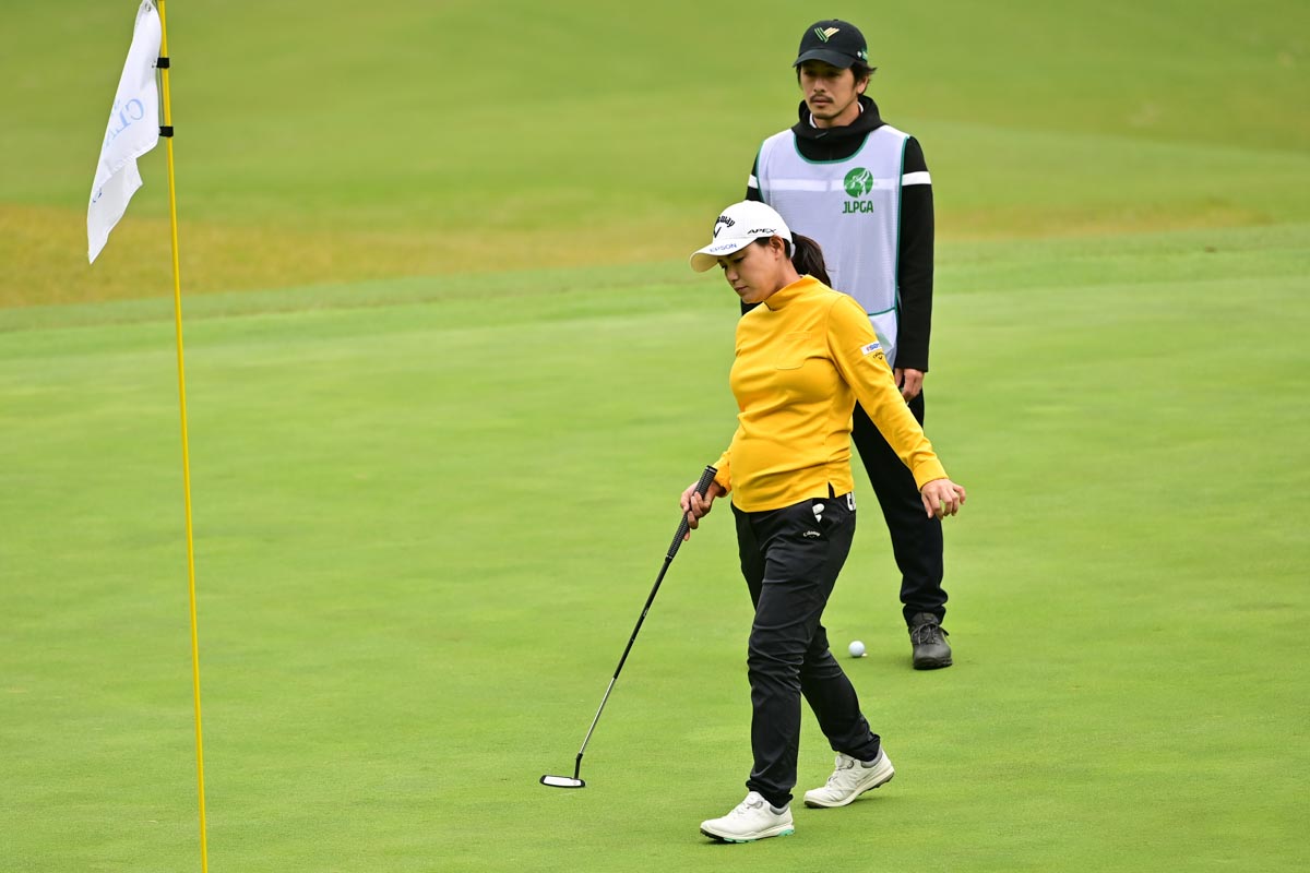 妊娠中も元気にプレーする姿を見せていた2020年TOTOジャパンクラシックでの横峯さくら　写真：Getty Images