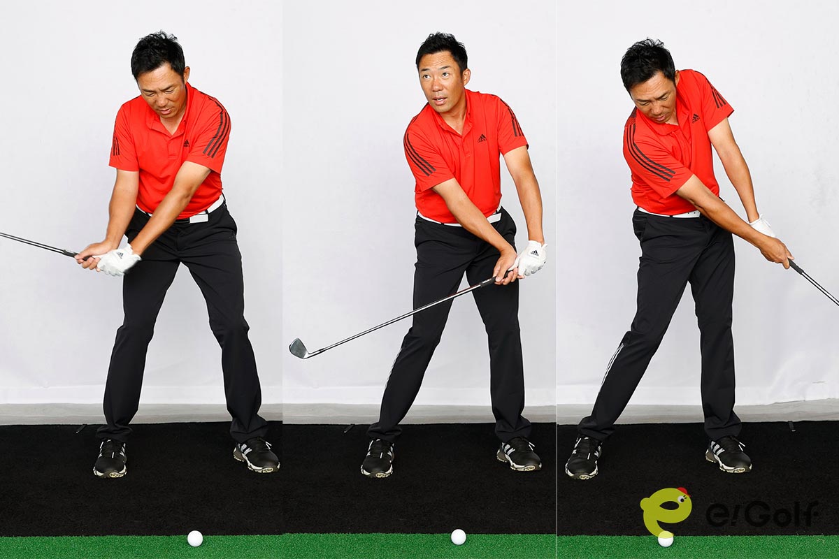 両手でクラブを持ってもグリップエンドを先行させてからヘッドをターンさせる動きを行う