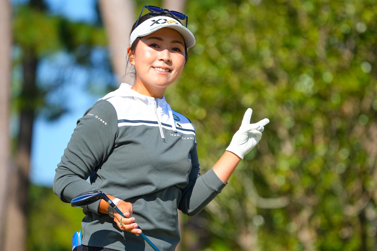 いつもにこやかにプレーしている青木瀬令奈。プレー中に歌を口ずさむときも　写真：Getty Images