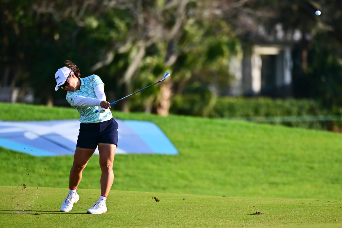 「シャフトが立って抜け“もう一押し”がある」と、石井コーチが絶賛する畑岡奈紗のフォロー（写真は最終日）　写真：Getty Images