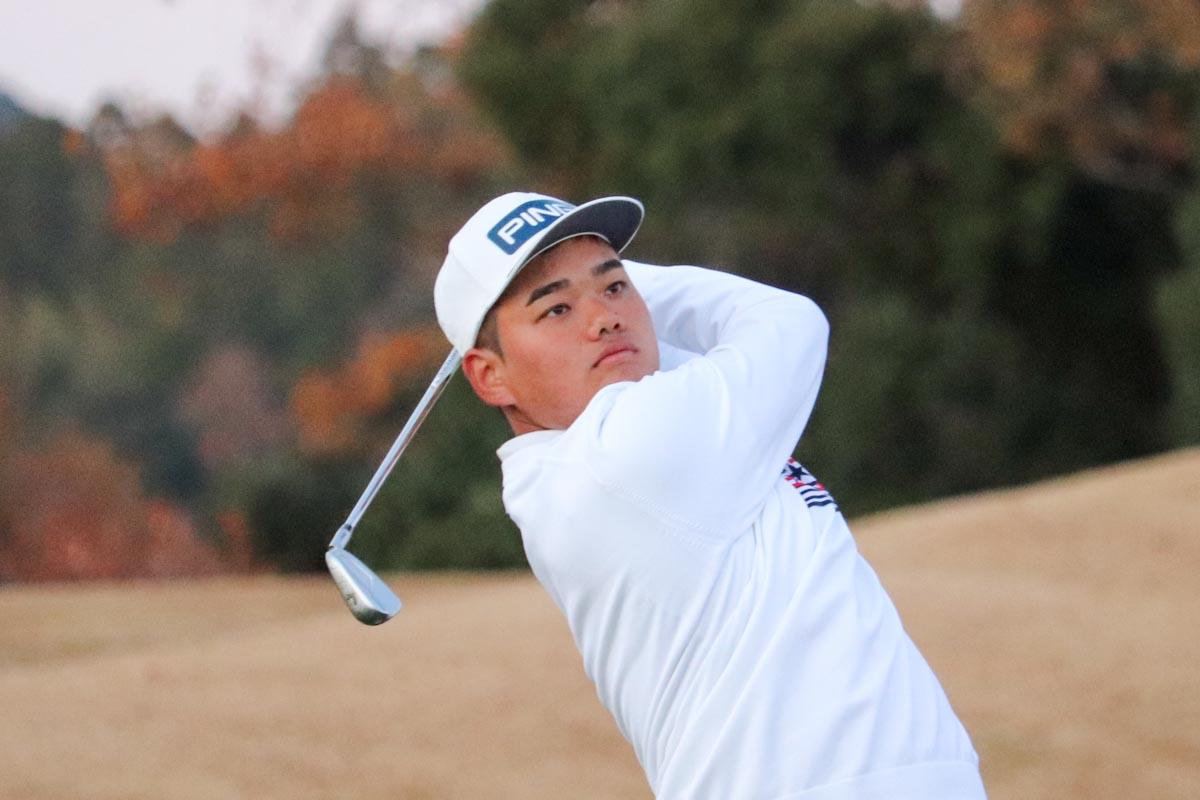 大岩龍一「飛び系ですけど球も上がるしスピンも入るので今までの飛び系よりも、よりピンを狙いやすい中空アイアンだと思います」