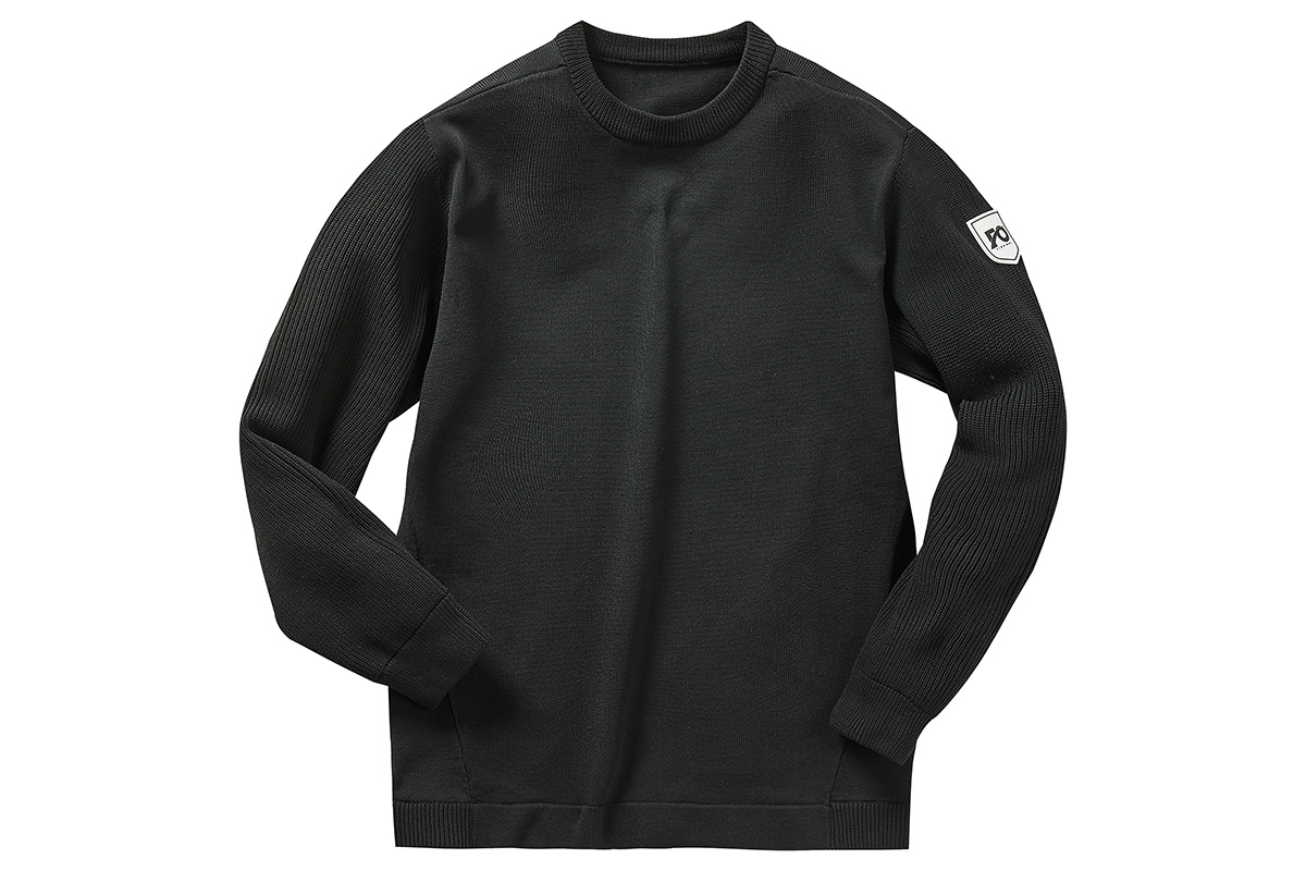 GOLF防風セーター　ブラック（1900円、税込み）