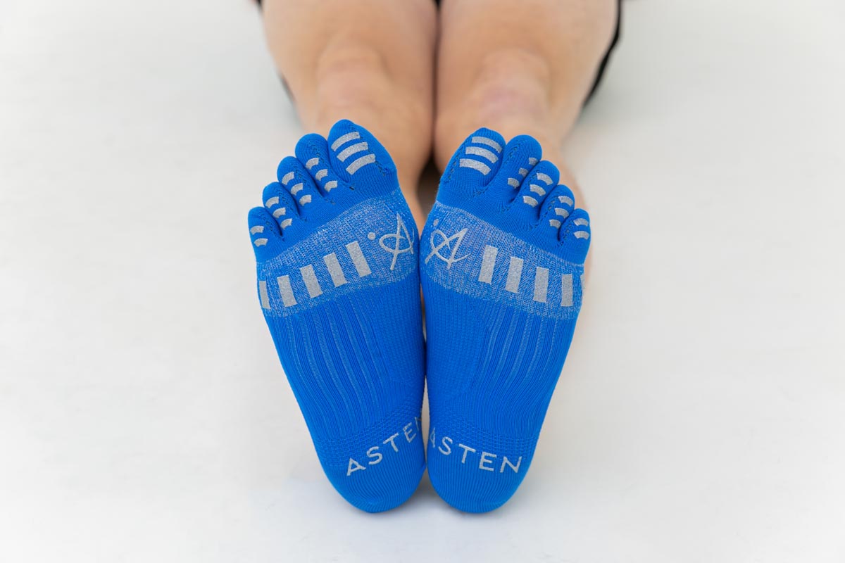 ASTEN ゴルフ用ソックス「イーグルグリップ」（ブルー、3300円・税込み）