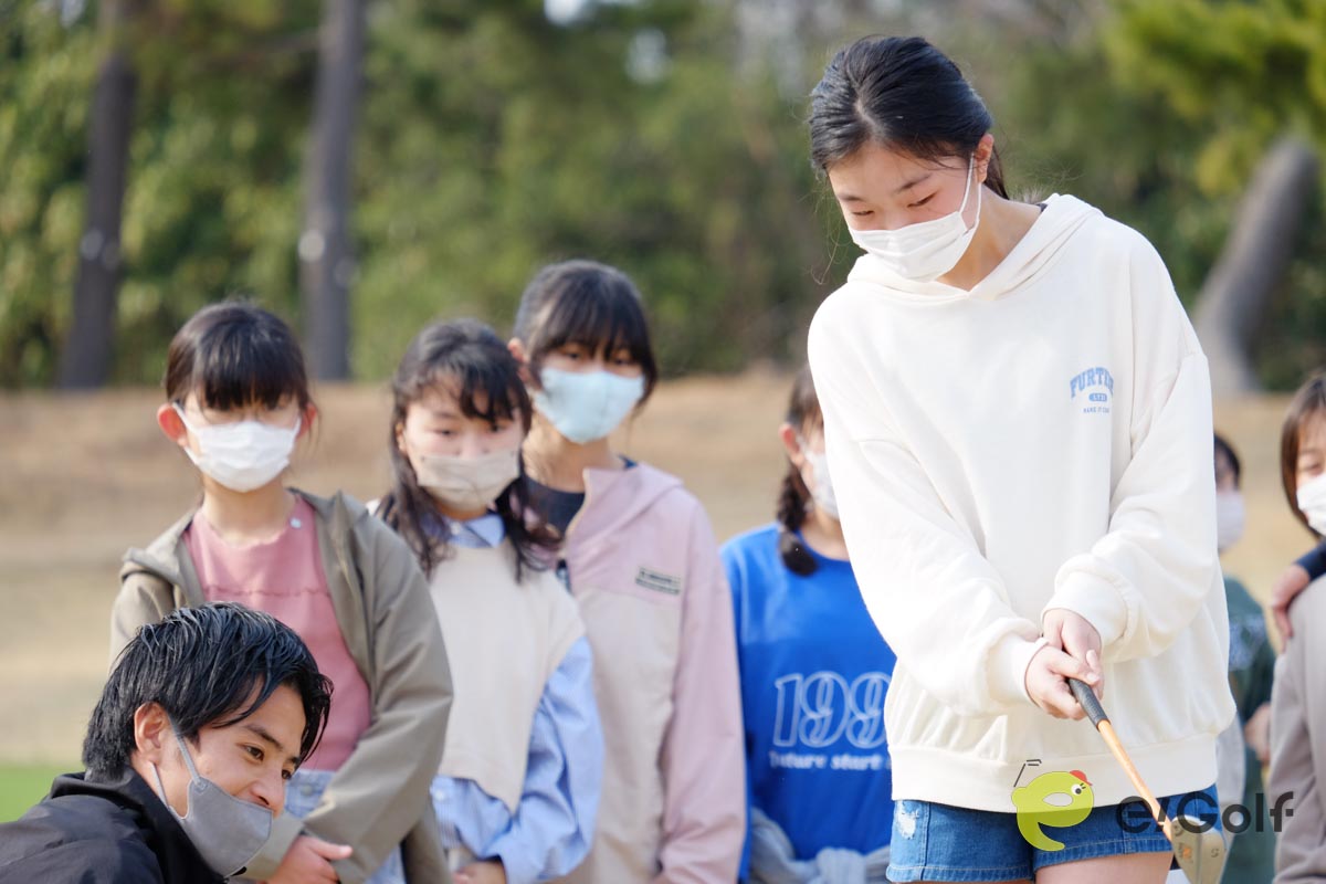 〈茅ヶ崎市 卒業記念「Special Days」 in GDO茅ヶ崎ゴルフリンクス〉での浜須賀小の児童たち