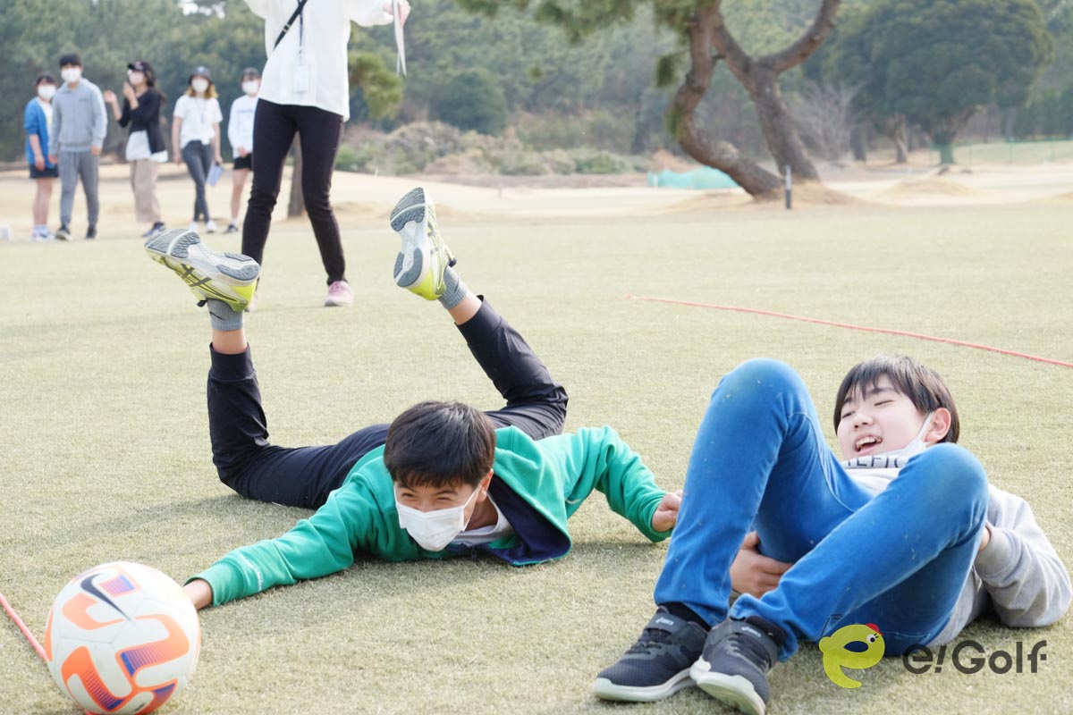 〈茅ヶ崎市 卒業記念「Special Days」 in GDO茅ヶ崎ゴルフリンクス〉での浜須賀小の児童たち