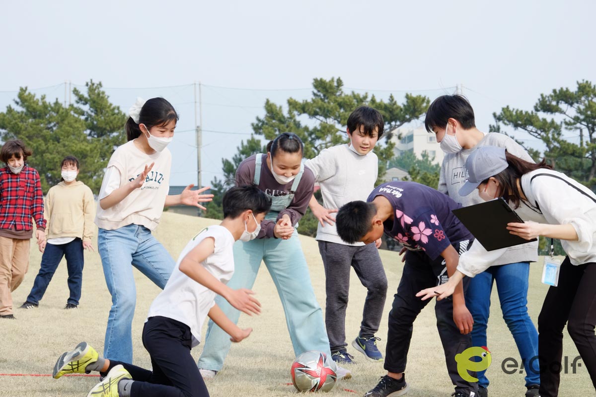 〈茅ヶ崎市 卒業記念「Special Days」 in GDO茅ヶ崎ゴルフリンクス〉での浜須賀小の児童たち