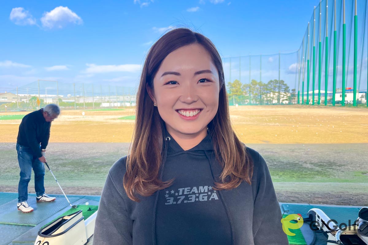 3.7.3ゴルフアカデミー所属の坂口悠菜コーチ