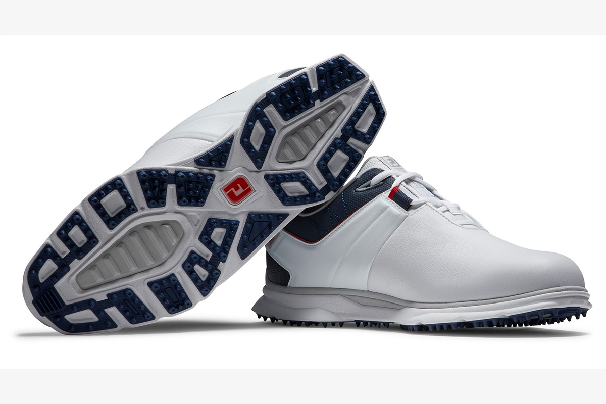 スパイクレスシューズ「PRO/SL LACED」3万3000円（税込み）