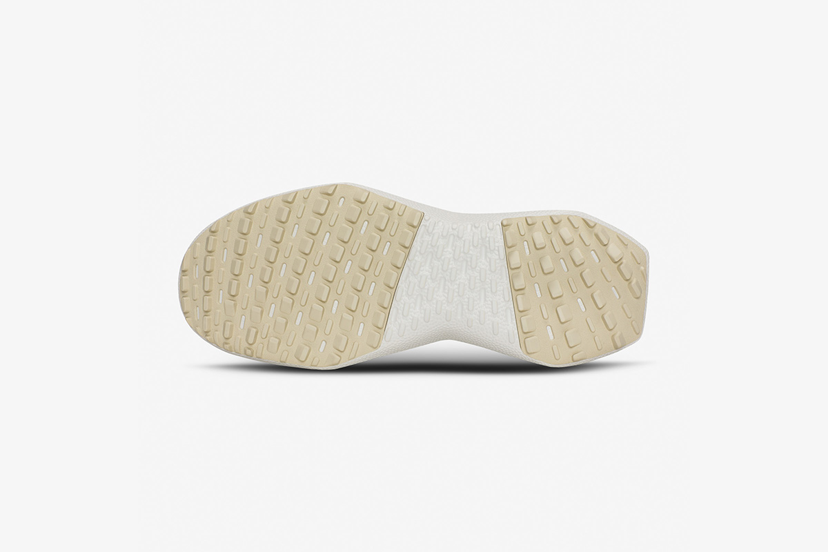 「Golf Dasher」Natural White