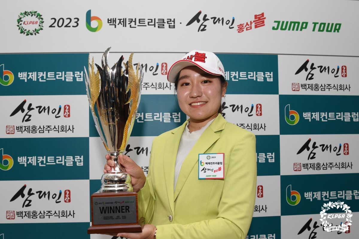 韓国女子プロゴルフ3部ツアーで初優勝を果たした吉津谷彩香(きつや・さやか) 写真提供:KLPGA
