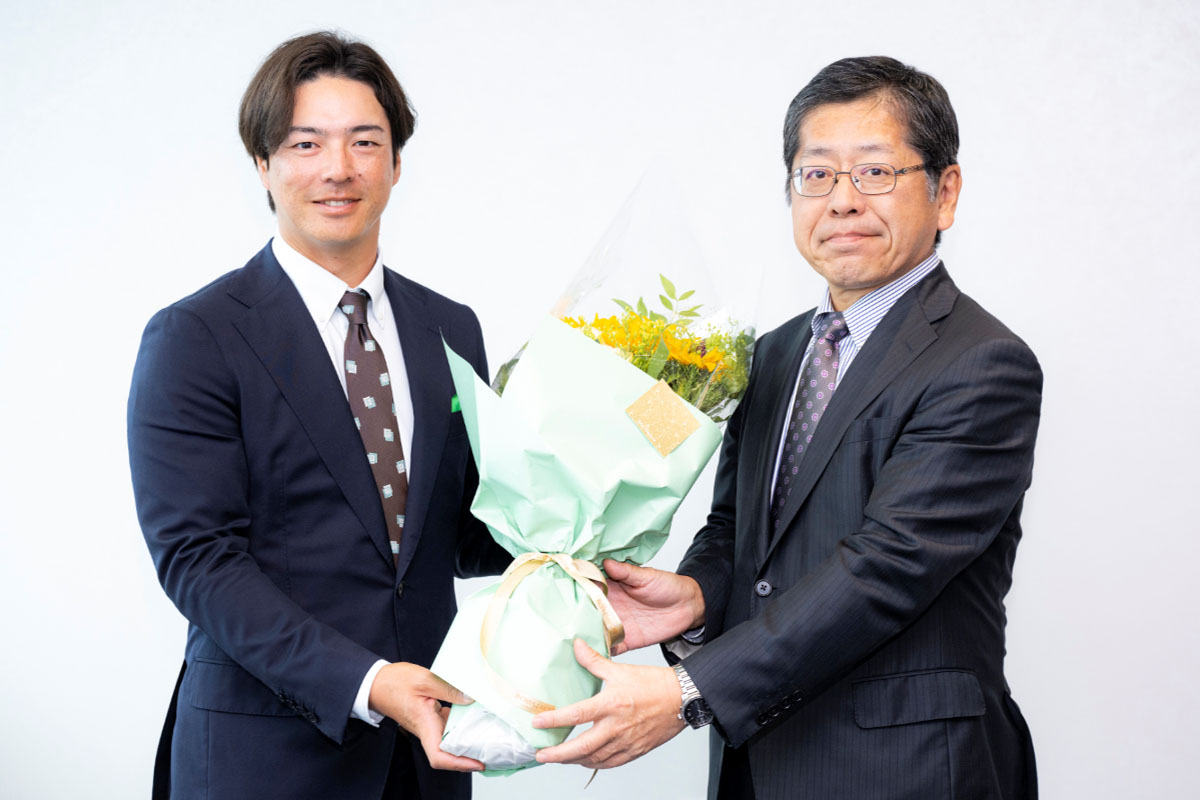 三井住友カード株式会社とスポンサー契約を結んだ石川遼