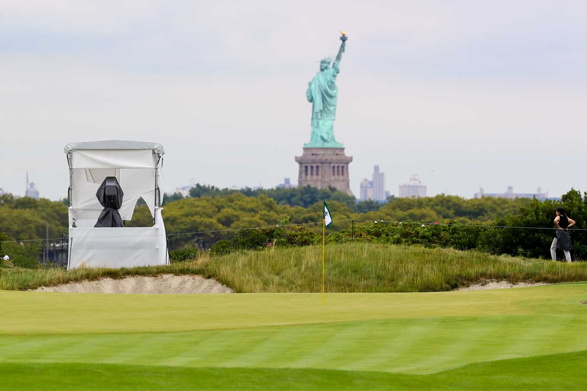 リバティーナショナルGCから自由の女神像を望む　写真：Getty Images