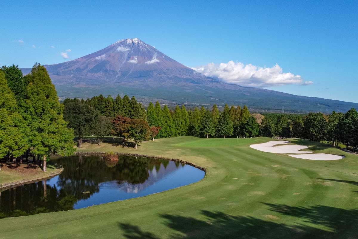 でっかい富士山が目の前！ 「西富士ゴルフ倶楽部」がパブリックに刷新　小田急からアコーディアに譲渡で