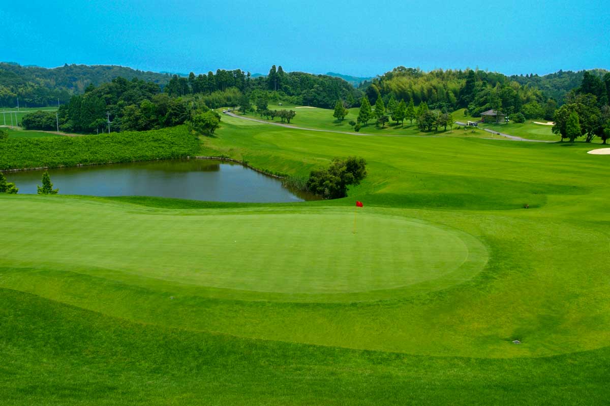 丸の内倶楽部　16番ホール（346ヤード・パー4）