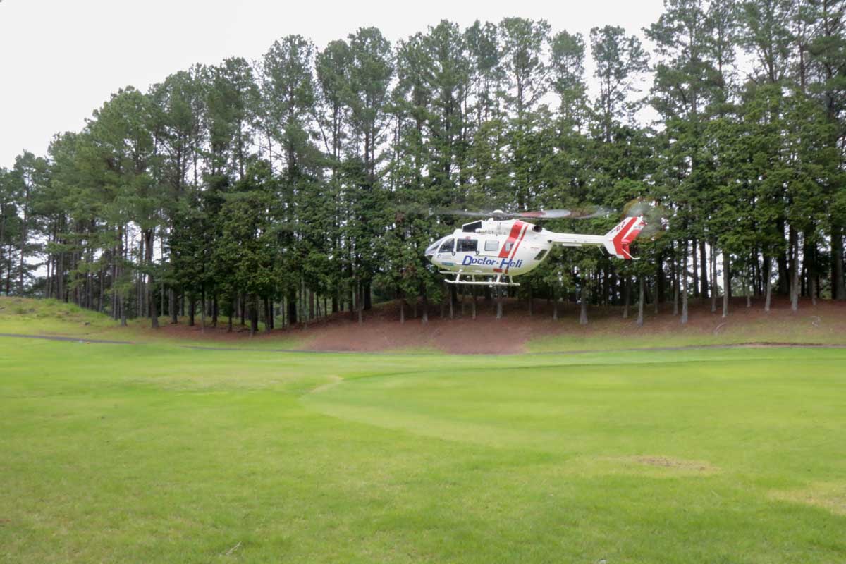 患者を乗せ飛び立つドクターヘリ　写真：臼杵市消防本部提供