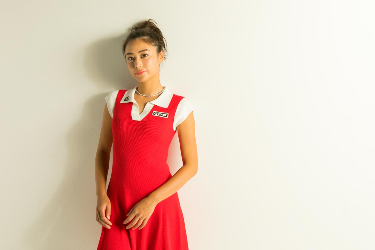 CPG GOLFと所属契約を交わしたアマチュアゴルファー奈奈さん
