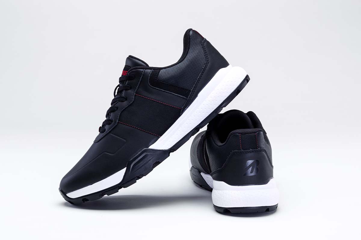 スパイクレスシューズ「BRIEFING×BRIDGESTONE GOLF LEATHER LOW」ブラック