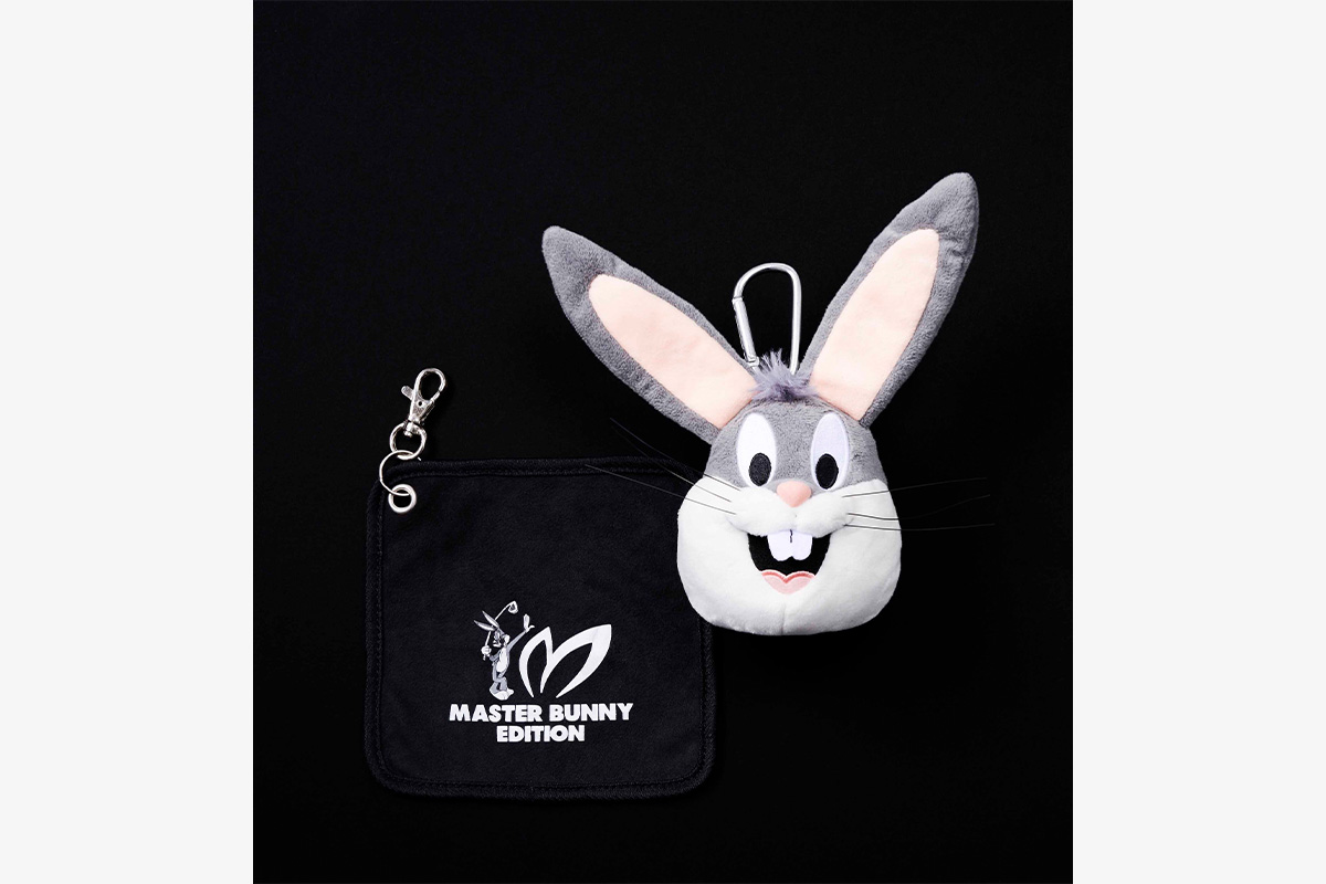 MASTER BUNNY EDITION × Bugs Bunny コラボアイテム