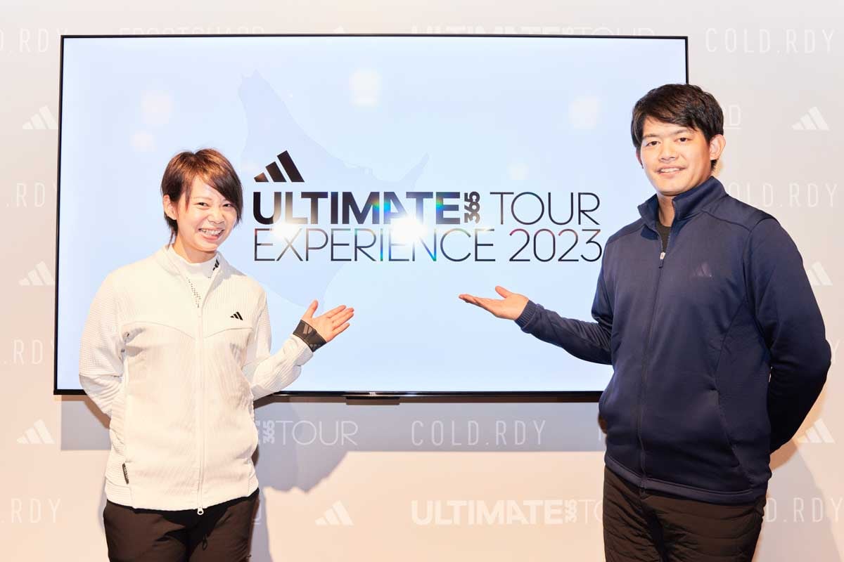 「ULTIMATE365 TOUR EXPERIENCS 2023」に参加した小塚崇彦さん（右）と高木奈那さん（左）