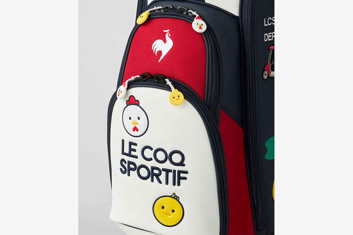 ファスナー部分にもニワトリと、そのひなであるヒヨコのモチーフが