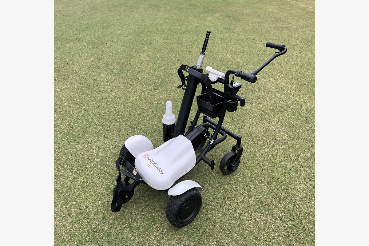株式会社アルメックス（USEN-NEXT GROUP）が販売を開始した、ゴルフ場自動追従型パーソナルキャディロボット「Hello Caddy（ハローキャディ）」