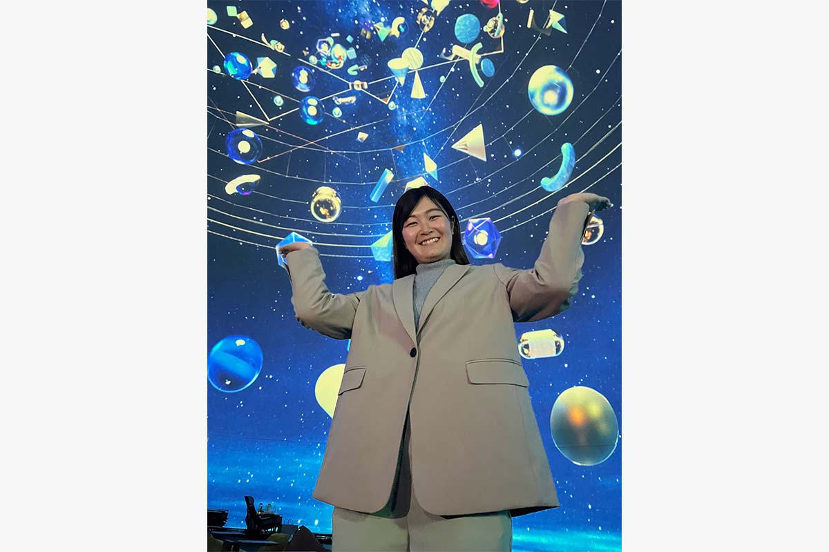 「あなただけの星空ドーム」を訪れた神谷そら　写真：JLPGA