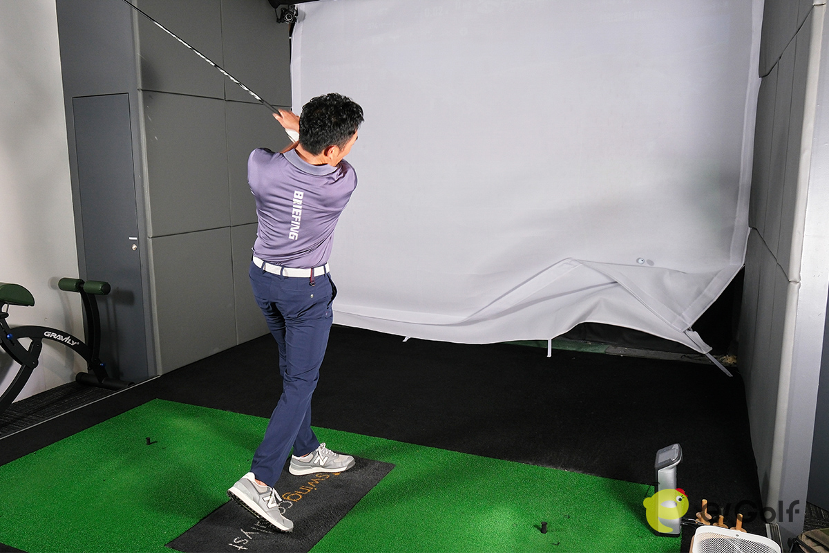 軸ができることで深く捻転できて、インパクトの再現性も高くなる。「デリットテック」にはスイングの根本を変える可能性があるようだ