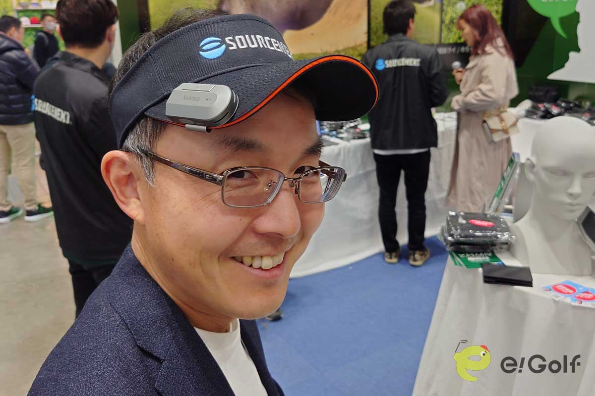 「Birdie Talk（バーディトーク）」の説明をしてくれた、ソースネクスト株式会社代表取締役社長兼COOの小嶋智彰さん