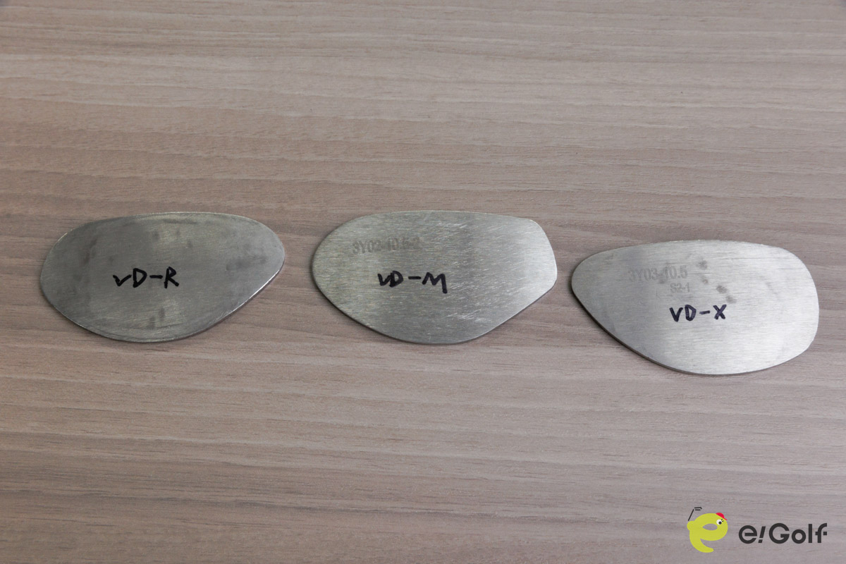 左からR、M、新RMX 「VD／X」。フェース裏の肉厚設計がうかがえる[写真：山上忠]