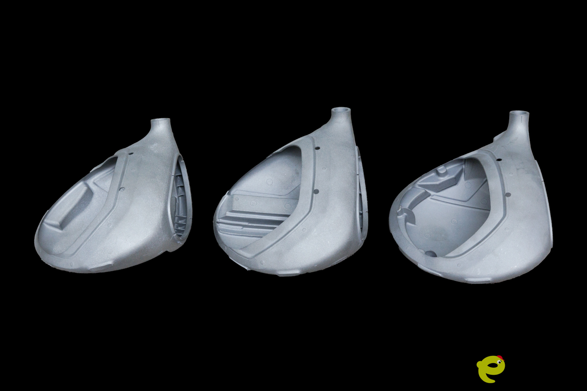 左からRMX VD／R、VD／M、VD／Xのヘッドの輪郭、フェース形状、ウェイト機構、重心設計をターゲットゴルファーに合わせて設計し、トータルパフォーマンスを最適化した[写真：山上忠]