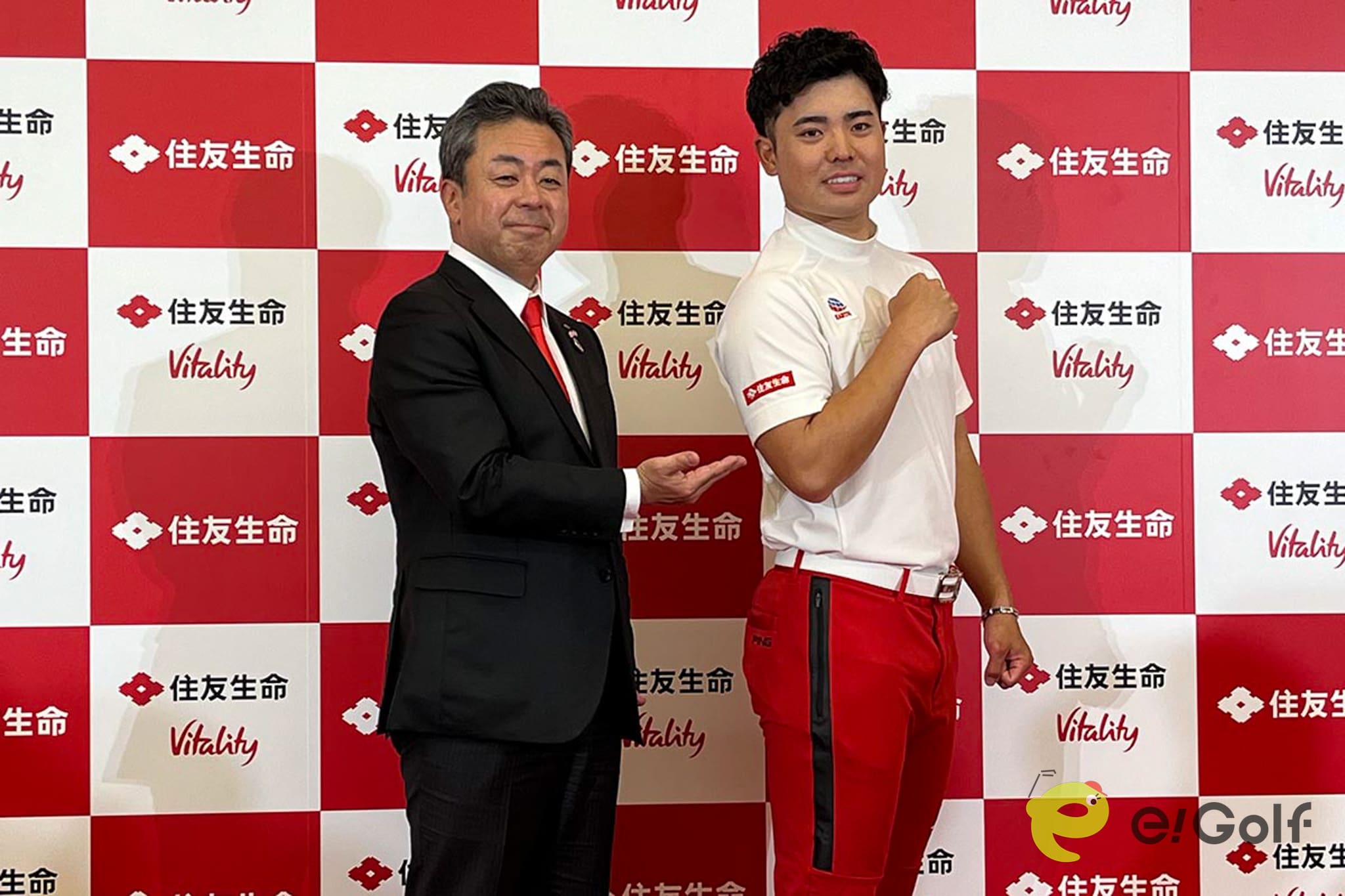 会見に登壇した高田幸徳社長（左）と蝉川泰果（右）