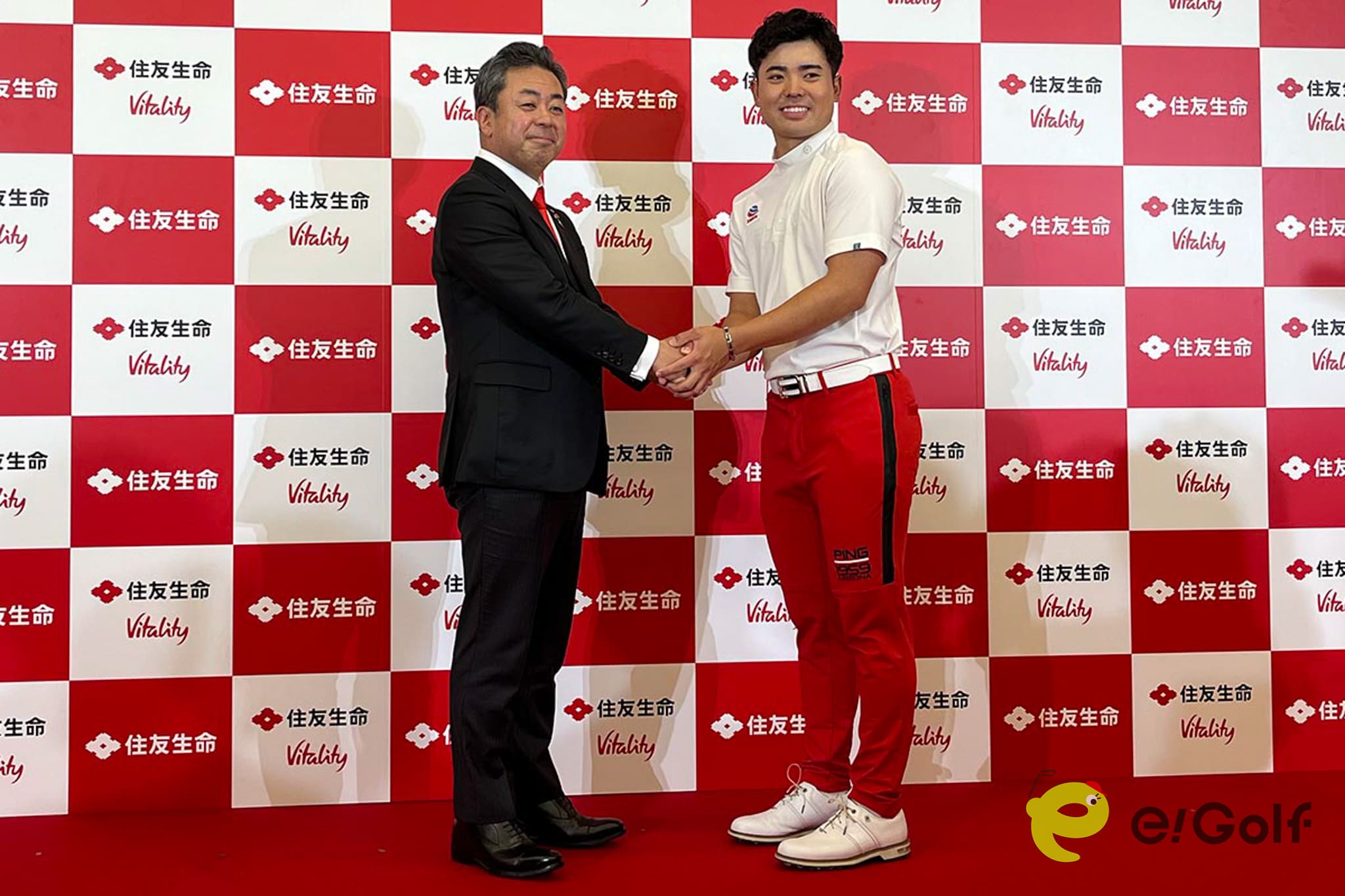 会見に登壇した高田幸徳社長（左）と蝉川泰果（右）