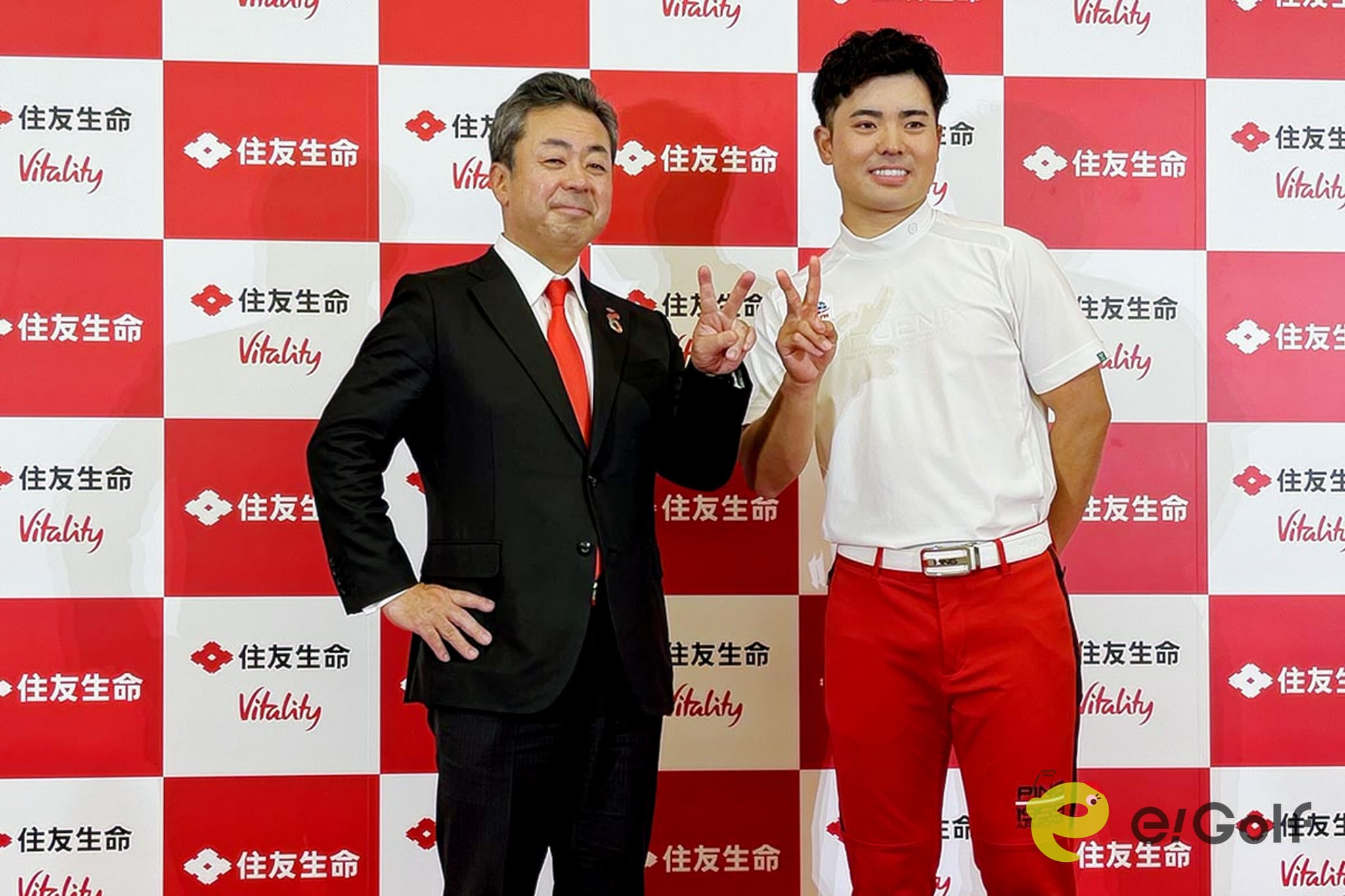 会見に登壇した高田幸徳社長（左）と蝉川泰果（右）