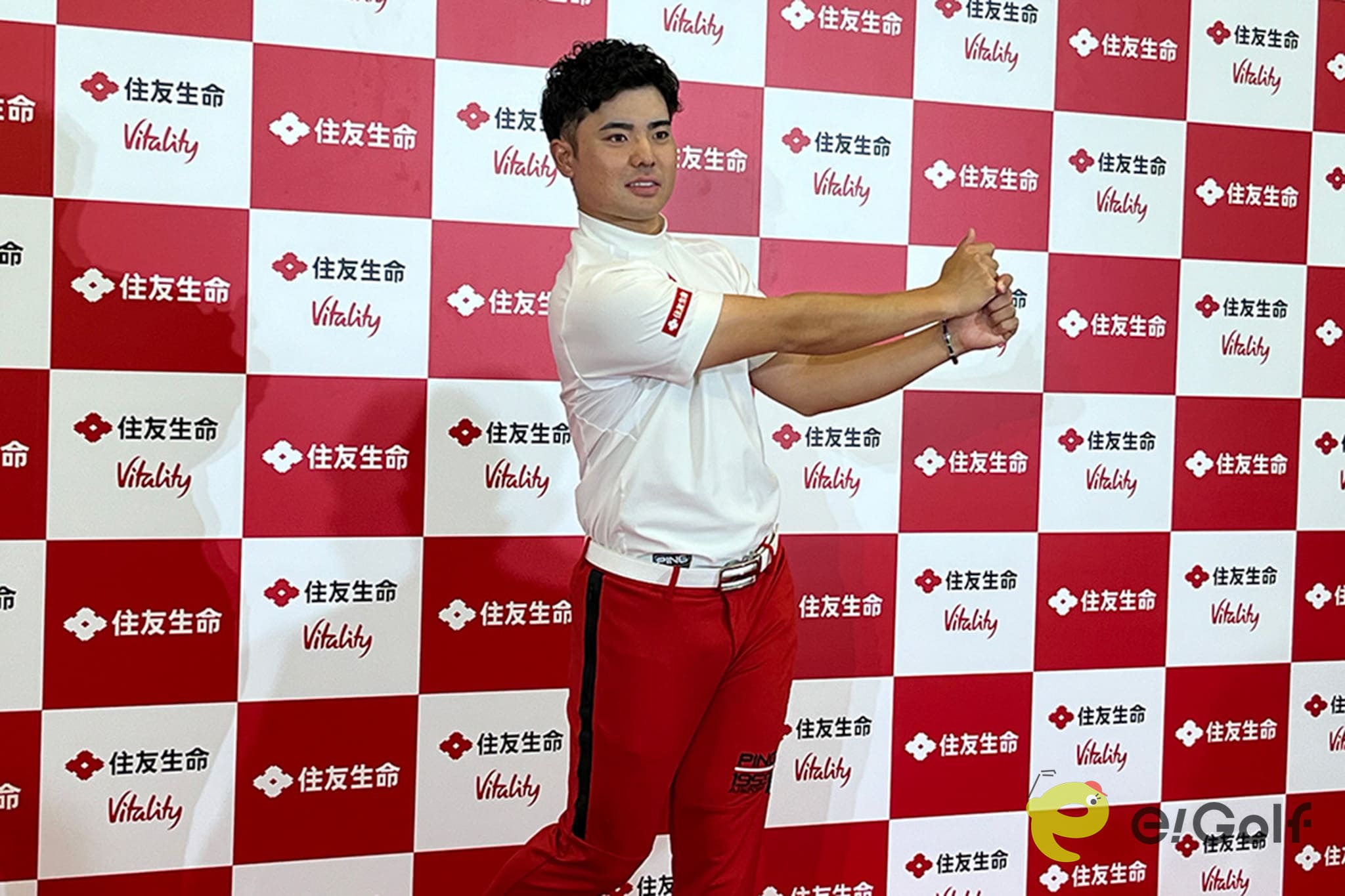 今後はウエアの右袖にロゴをつけて試合に出場する