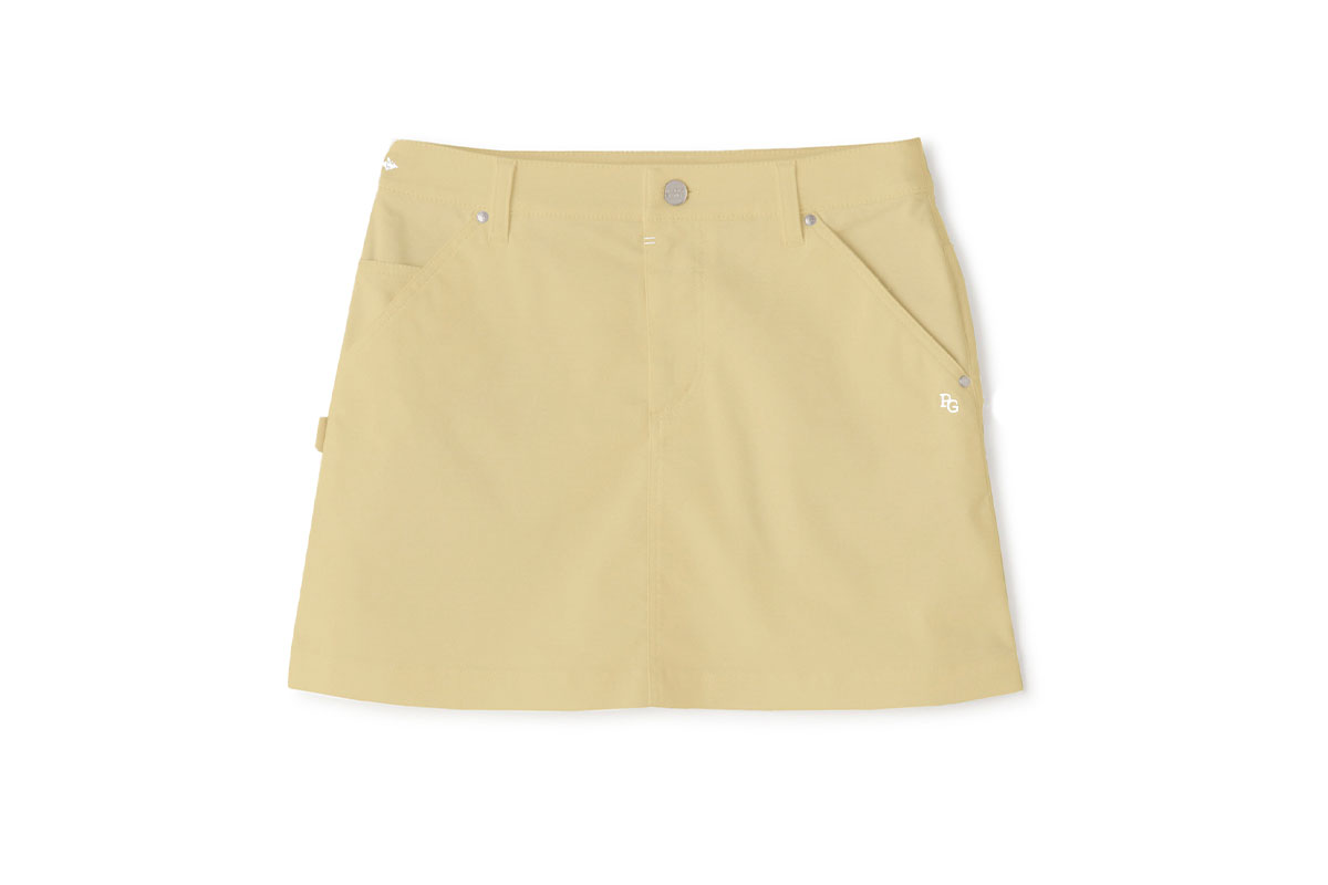 「パーリーゲイツ エッセンシャル」 ベージュカラー　スカート